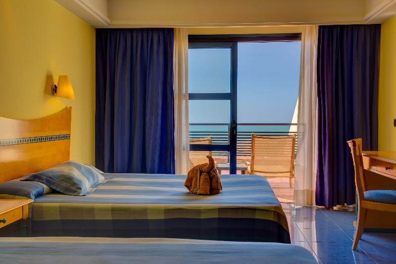 Sbh Crystal & - Adults Only 4*